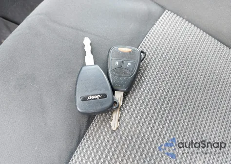 2011 Jeep Compass z USA, uszkodzony, nr VIN 1J4NT1FB7BD228241